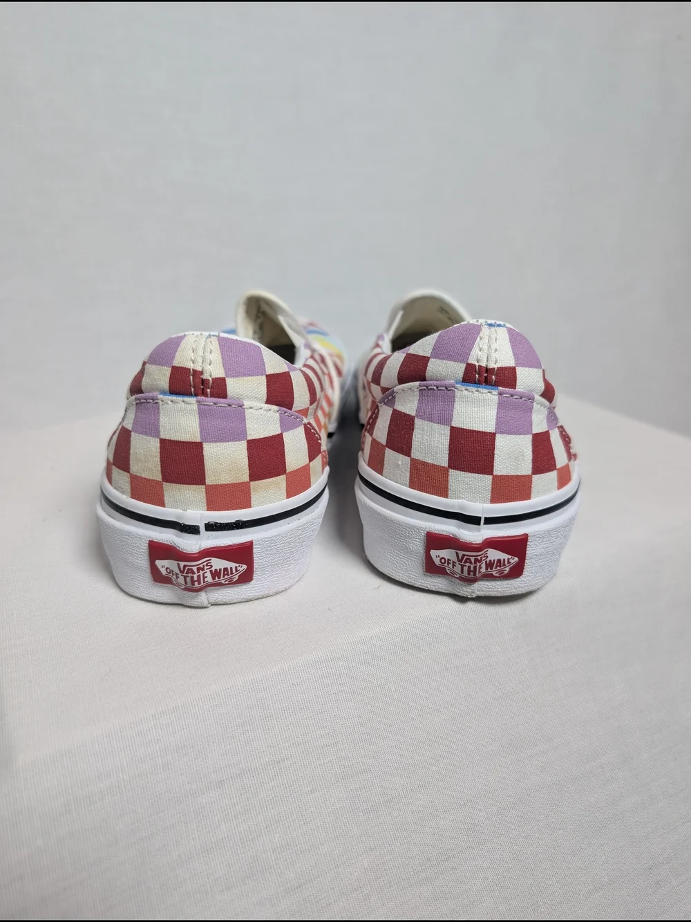 Vans Classic Slip-On Rainbow Checkerboard Sneakers Men's Size 7